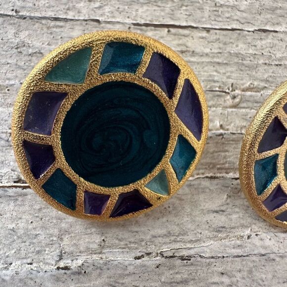 Vintage 80s Gold Tone Enameled Circle Earrings - Picture 6 of 6